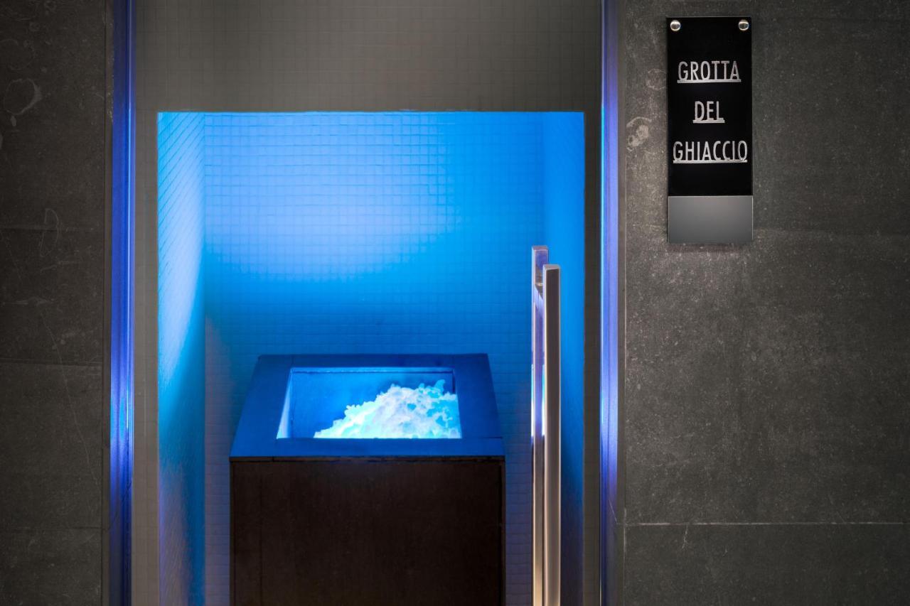 Lhp Hotel Montecatini Palace & Spa Exterior photo Ice grotto