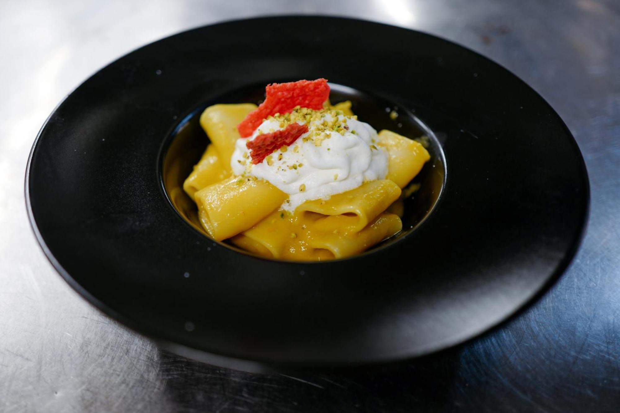 Lhp Hotel Montecatini Palace & Spa Exterior photo A mango float